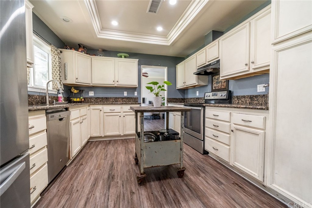 2725 McAllister Street Riverside, CA 92503 - Photo 11 of 51 Gallery Image 11