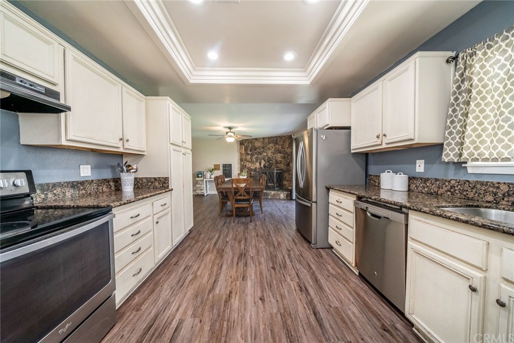 2725 McAllister Street Riverside, CA 92503 - Photo 12 of 51 Gallery Image 12