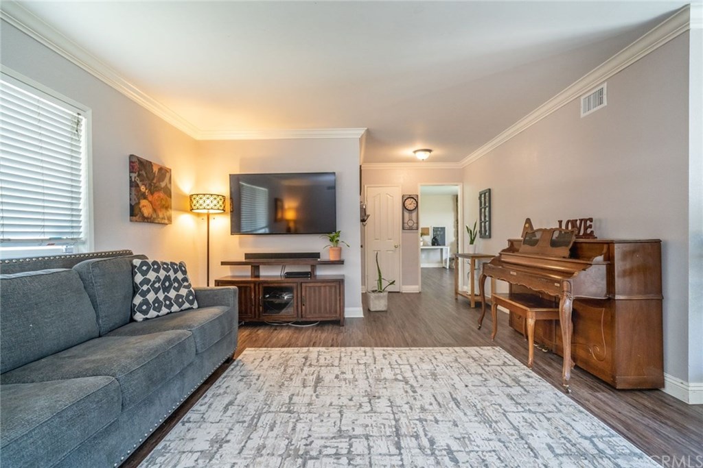 2725 McAllister Street Riverside, CA 92503 - Photo 18 of 51 Gallery Image 18