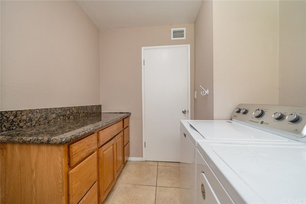2725 McAllister Street Riverside, CA 92503 - Photo 38 of 51 Gallery Image 38