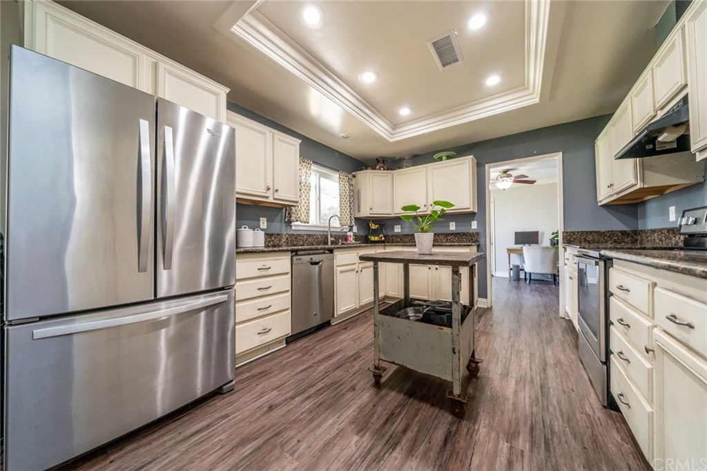 2725 McAllister Street Riverside, CA 92503 - Photo 10 of 51 Gallery Image 10