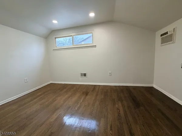 $3,800 | 260 Everett Road, Parsippany, NJ 07054