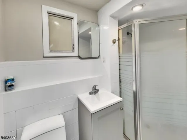 $4,000 | 260 Everett Road, Parsippany, NJ 07054