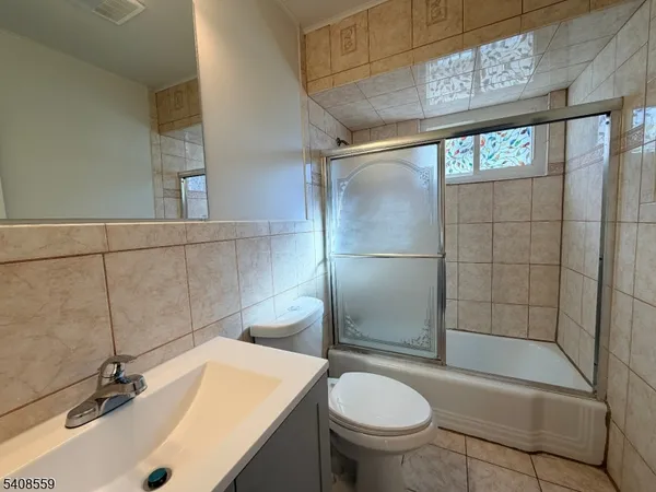 $3,800 | 260 Everett Road, Parsippany, NJ 07054