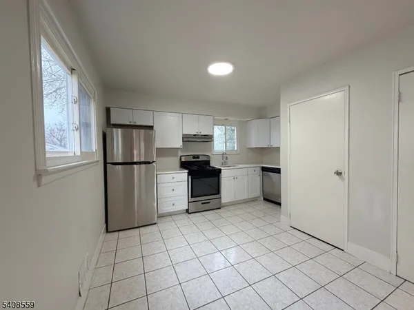 $3,800 | 260 Everett Road, Parsippany, NJ 07054