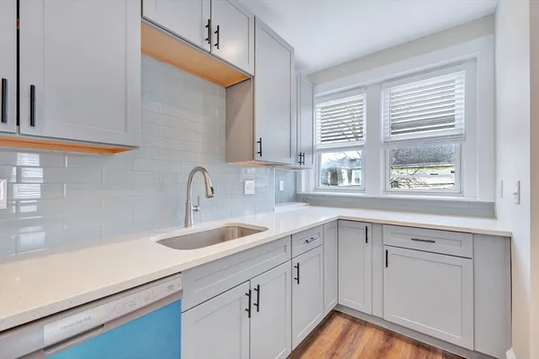 $3,700 | 105 School Street, Unit 2, Boston, MA 02119