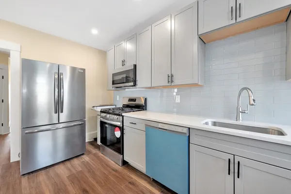 $3,700 | 105 School Street, Unit 2, Boston, MA 02119