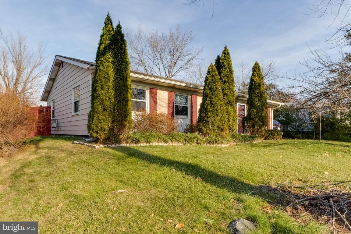 400 West Ash Road Sterling, VA 20164 - Photo 3 of 25 Gallery Image 3