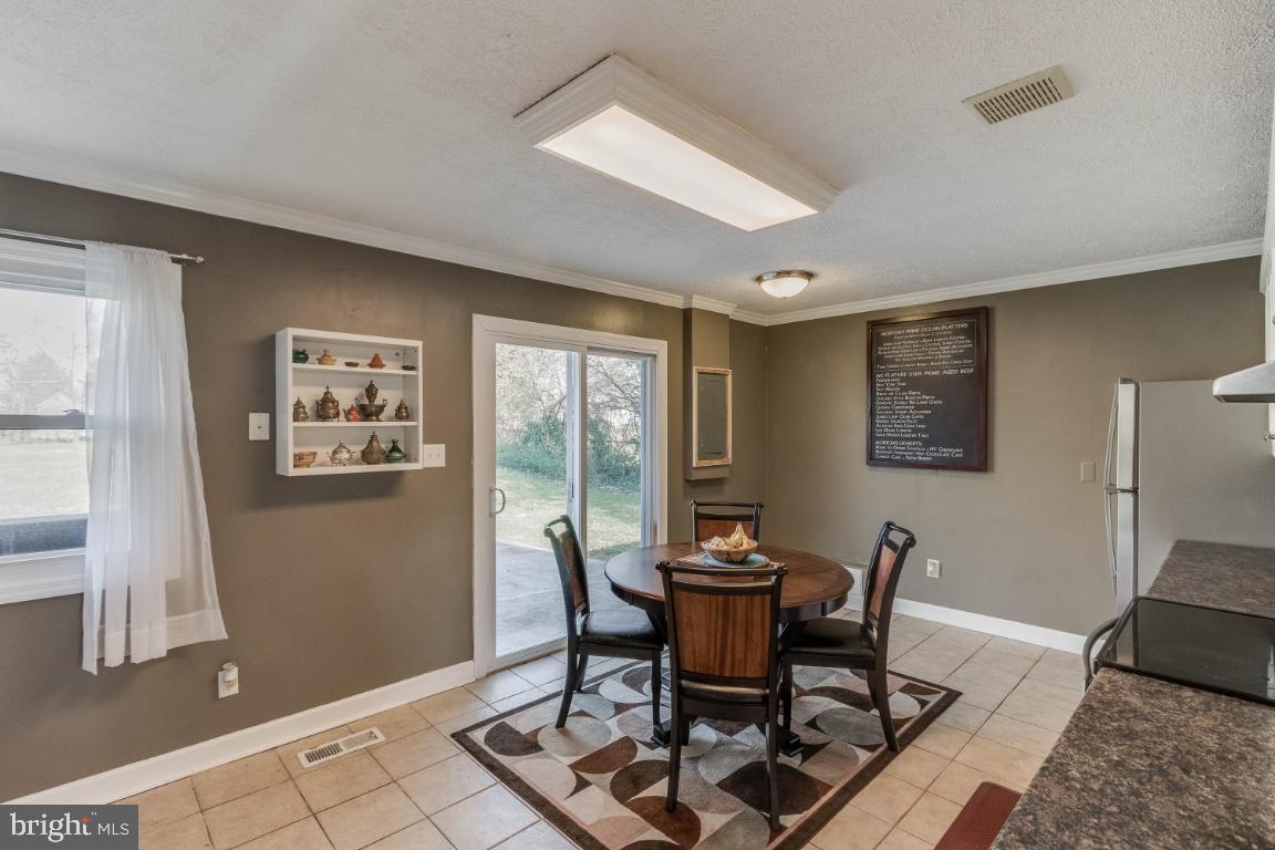 400 West Ash Road Sterling, VA 20164 - Photo 7 of 25 Gallery Image 7