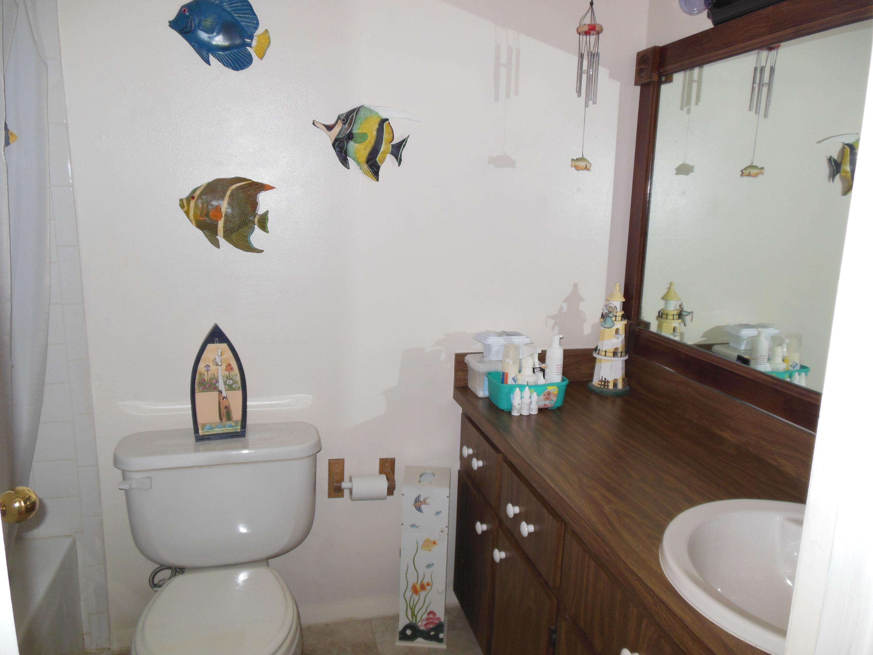 5717 Raintree Trail Fort Pierce, FL 34982 - Photo 15 of 24 Guest Bath