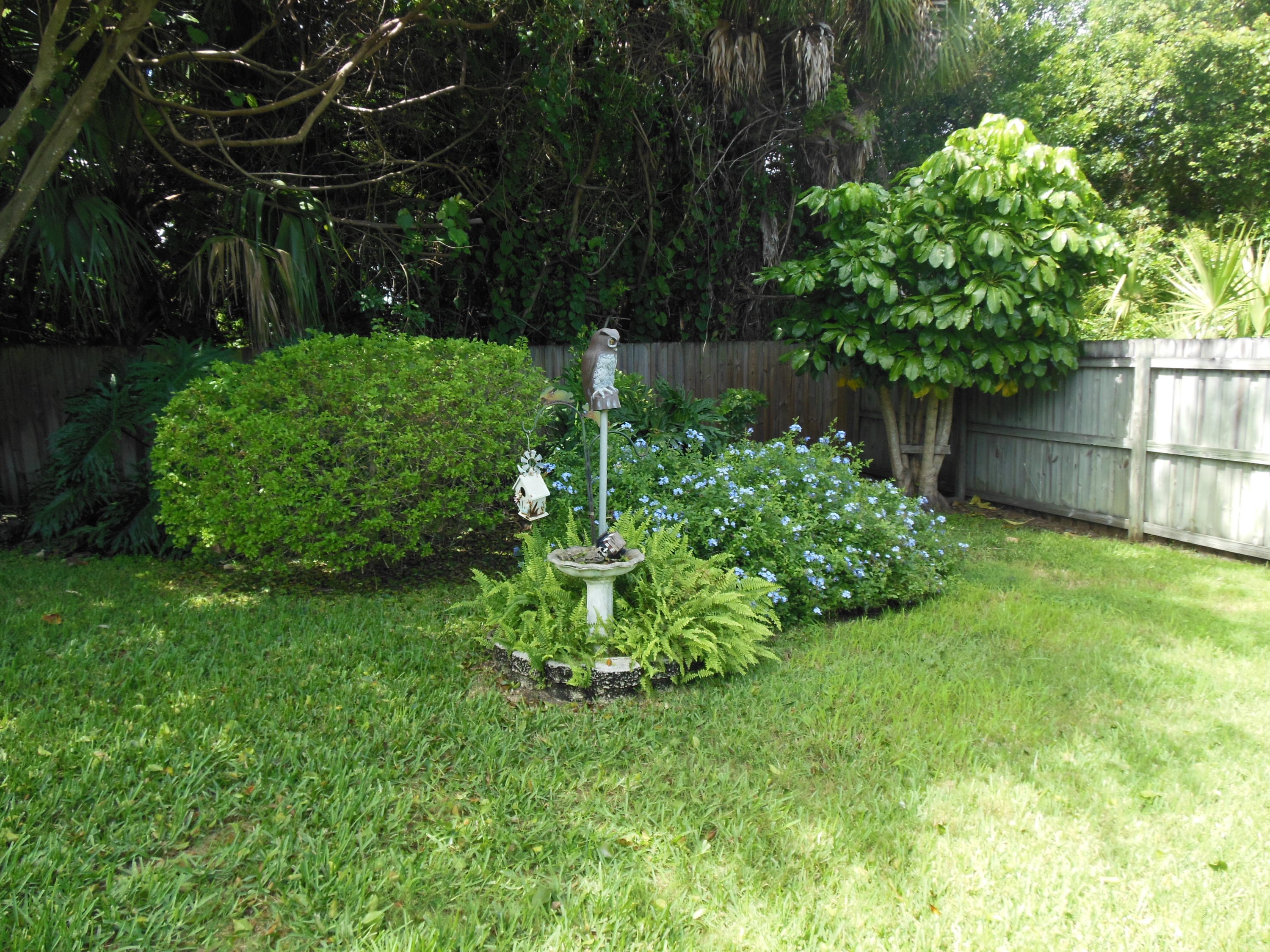 5717 Raintree Trail Fort Pierce, FL 34982 - Photo 19 of 24 Back Yard
