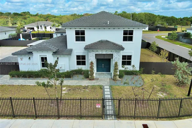 $999,000 | 16925 Southwest 289th Terrace, Homestead, FL 33033