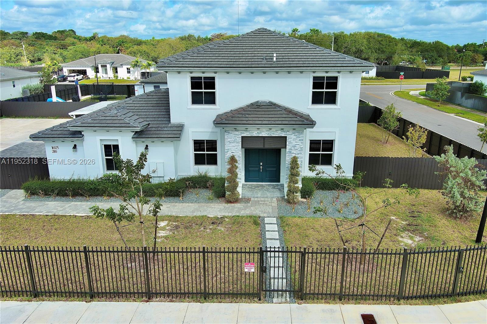 16925 Southwest 289th Terrace Homestead, FL 33033 - Photo 1 of 52