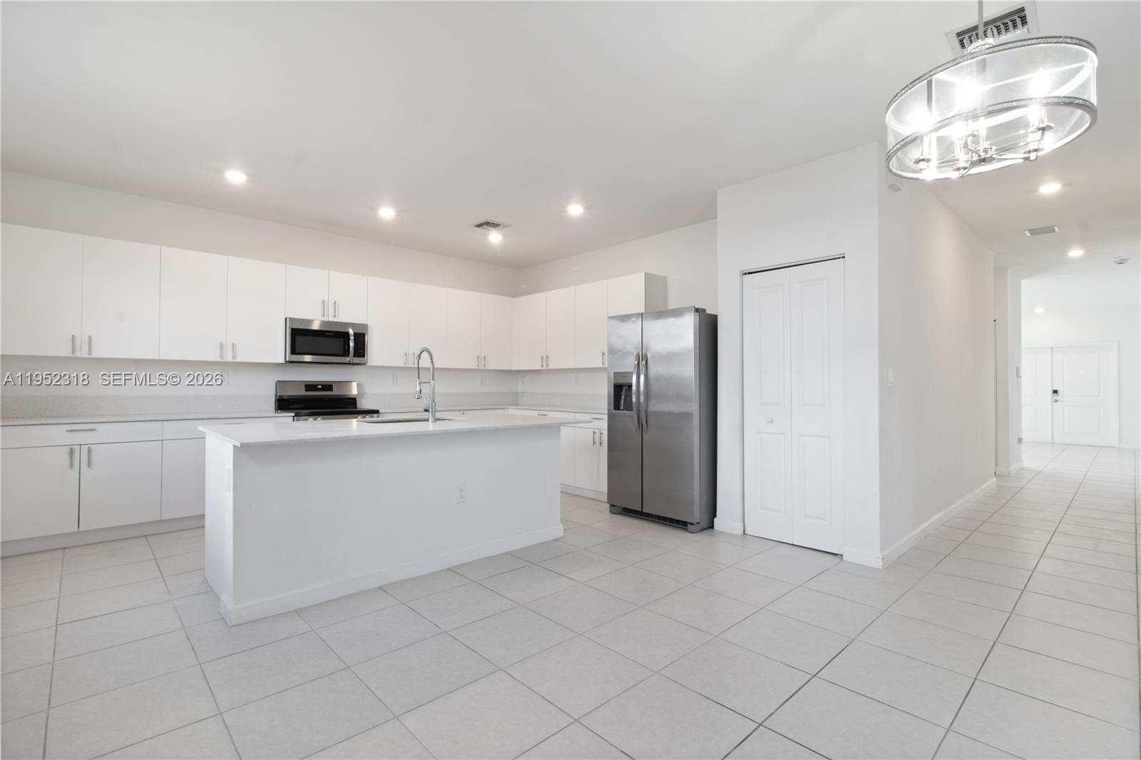 16925 Southwest 289th Terrace Homestead, FL 33033 - Photo 3 of 52