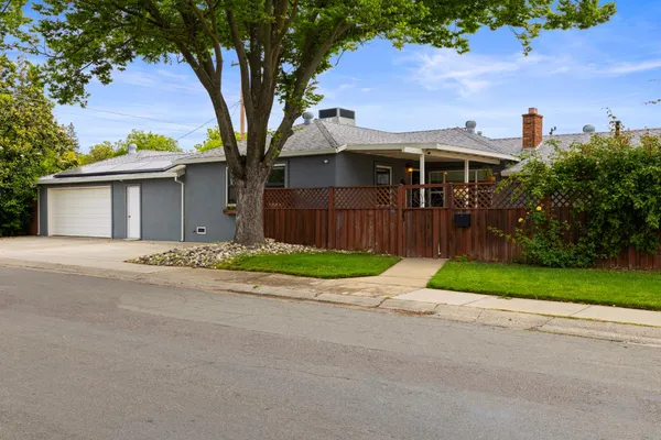 $635,000 | 5517 Helen Way, Sacramento, CA 95822