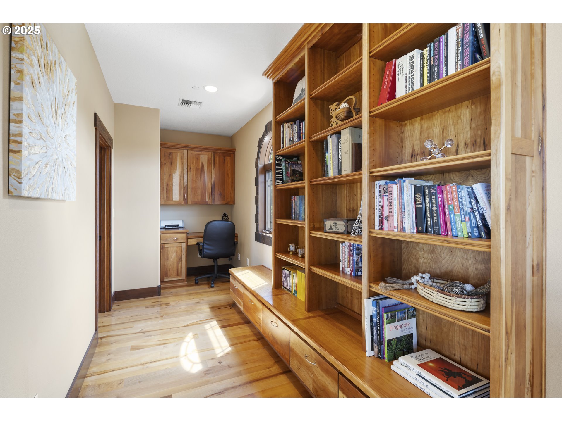 21250 Southwest Jaquith Road Newberg, OR 97132 - Photo 28 of 48 a room with furniture cabinets and a book shelf