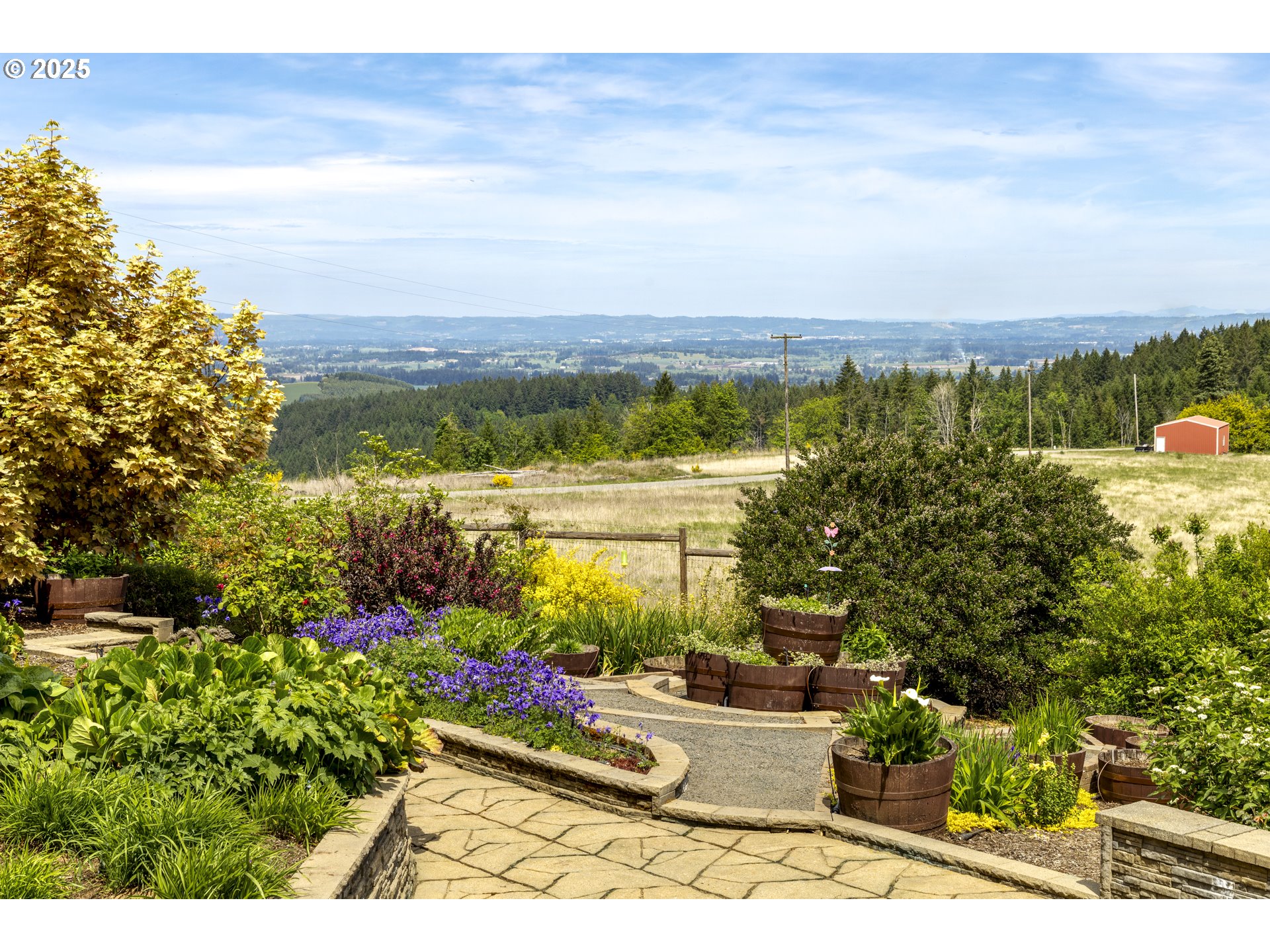 21250 Southwest Jaquith Road Newberg, OR 97132 - Photo 43 of 48 a view of a city and lake view
