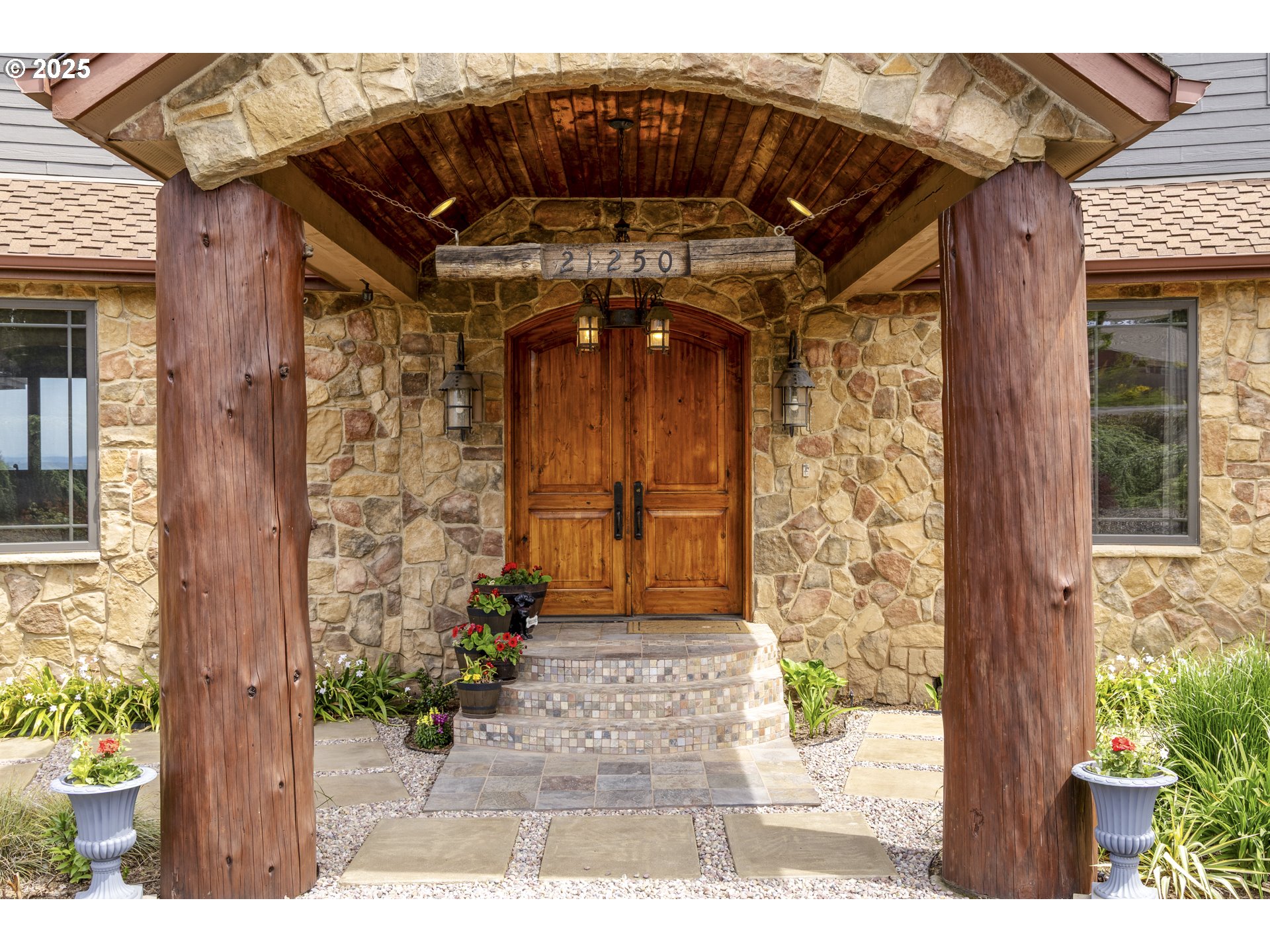 21250 Southwest Jaquith Road Newberg, OR 97132 - Photo 6 of 48 a view of a pathway of the house