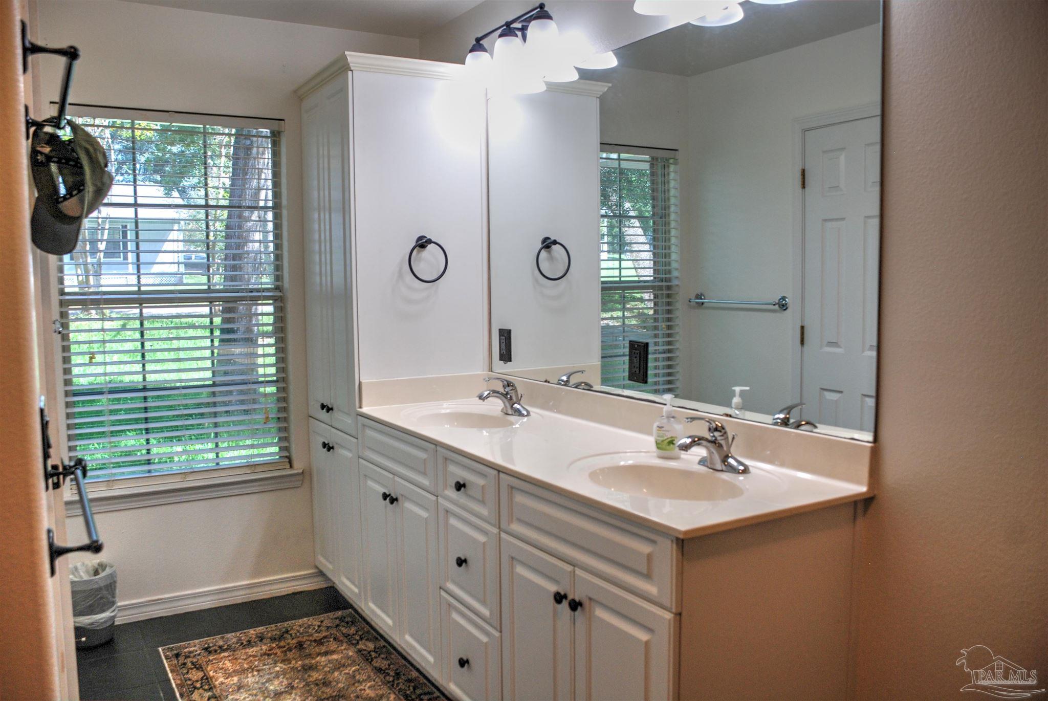 1509 Rivers Street Pensacola, FL 32514 - Photo 15 of 30 Gallery Image 15
