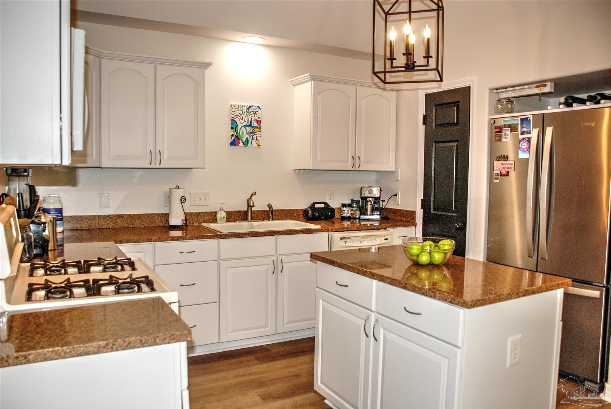 1509 Rivers Street Pensacola, FL 32514 - Photo 10 of 30 Gallery Image 10