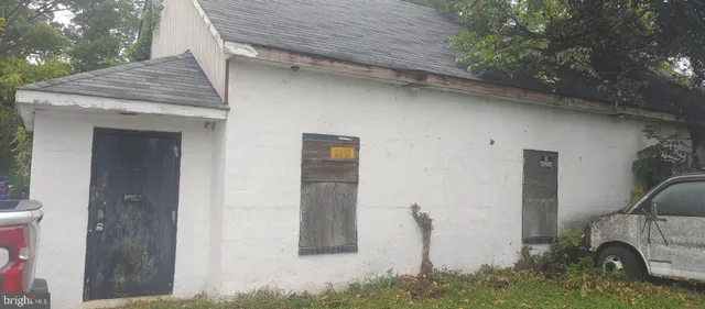 $300,000 | 400 Summit Avenue, Glen Burnie, MD 21060