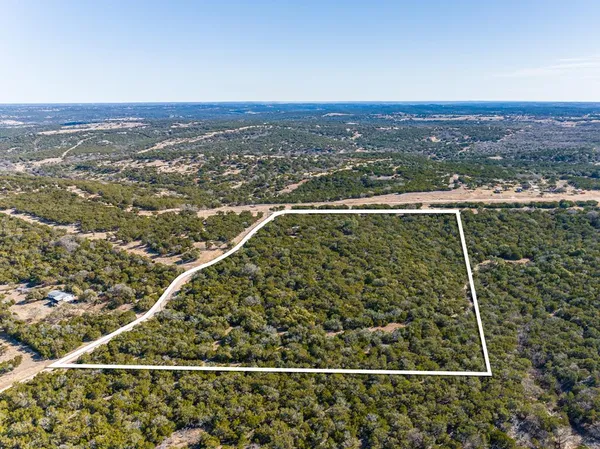 $230,000 | 301 Cross Cut Road, Hunt, TX 78024