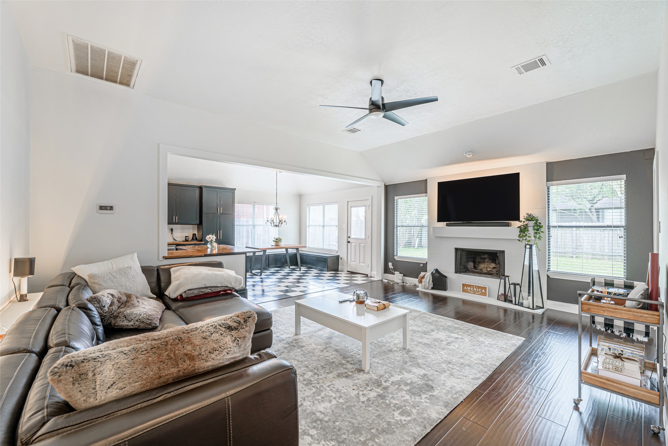7519 Stonesfield Place Spring, TX 77389 - Photo 4 of 29