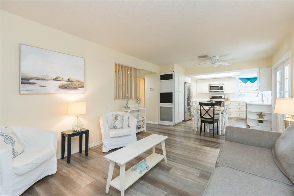 4210 West Roland Street Tampa, FL 33609 - Photo 11 of 49