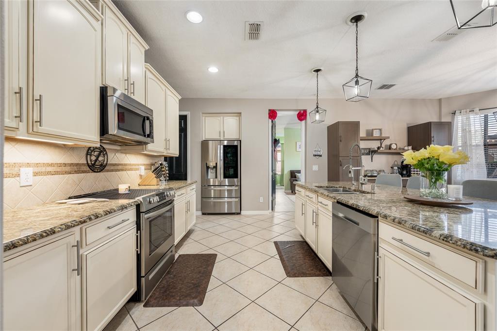 3830 Marietta Way St. Cloud, FL 34772 - Photo 12 of 52