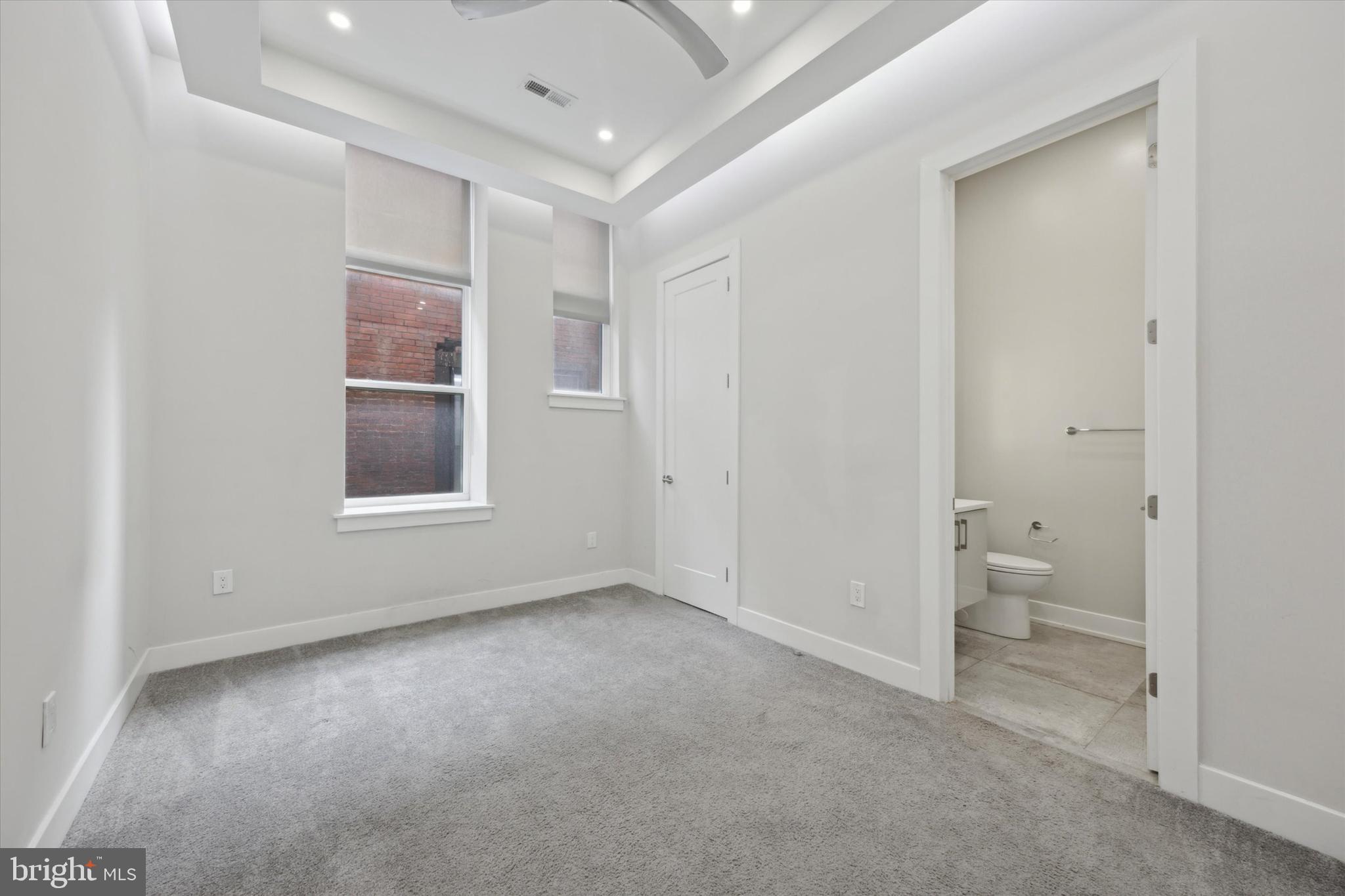 802 Sansom Street, Unit 403 Philadelphia, PA 19107 - Photo 11 of 15