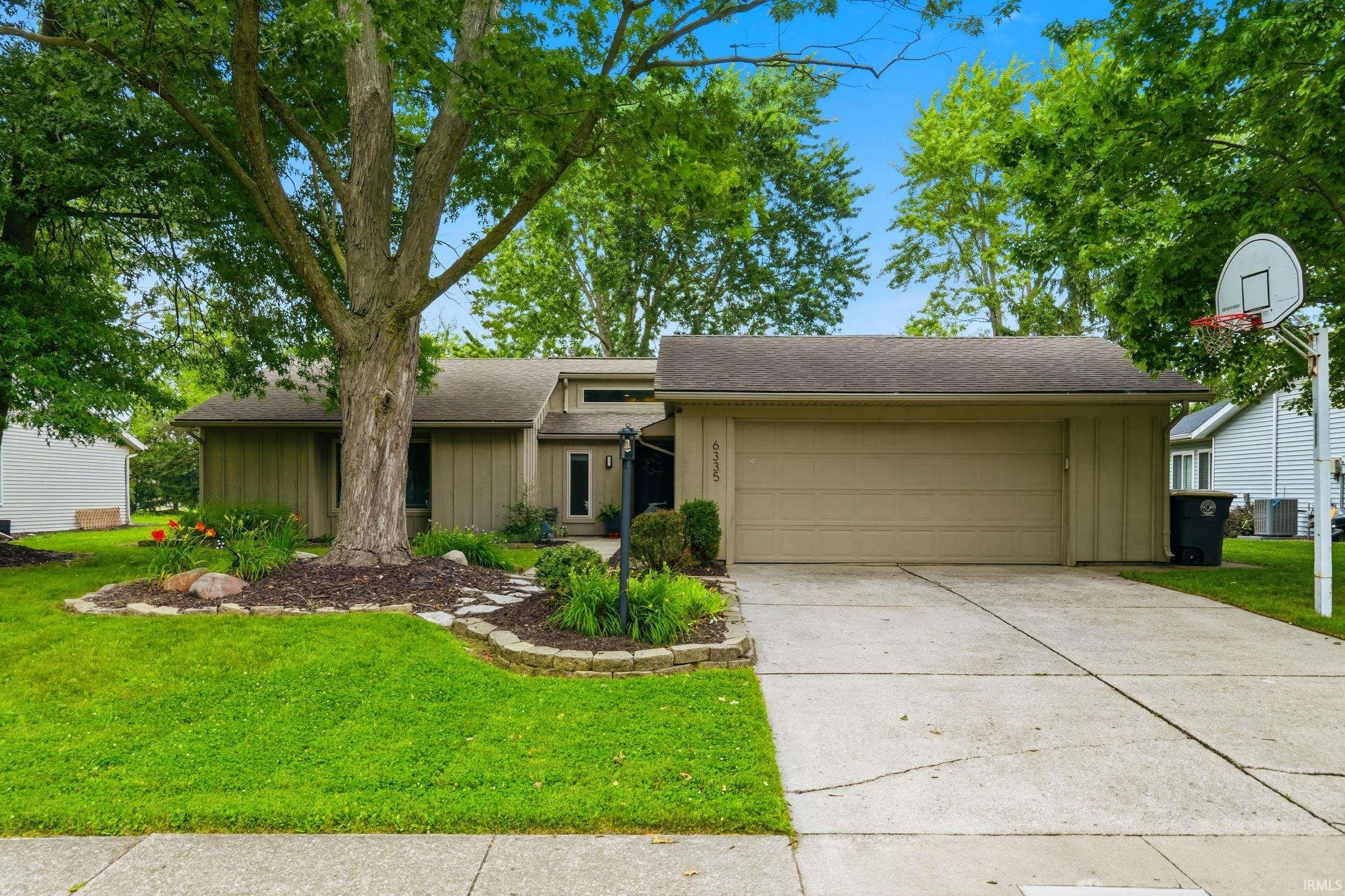 6335 Tanbark Trail Fort Wayne, IN 46835 - Photo 6 of 44