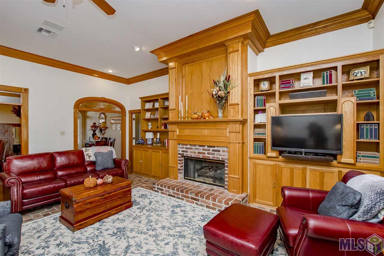 1631 Heatherview Court Baton Rouge, LA 70815 - Photo 2 of 42 Gallery Image 2
