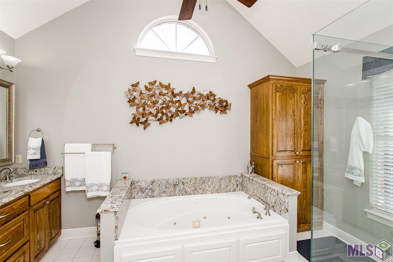 1631 Heatherview Court Baton Rouge, LA 70815 - Photo 24 of 42 Gallery Image 24
