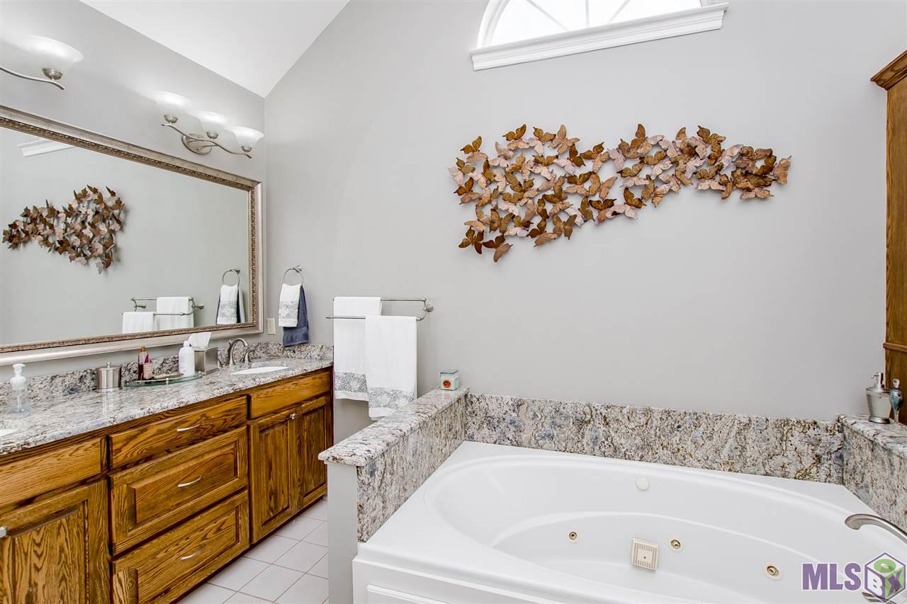 1631 Heatherview Court Baton Rouge, LA 70815 - Photo 27 of 42 Gallery Image 27