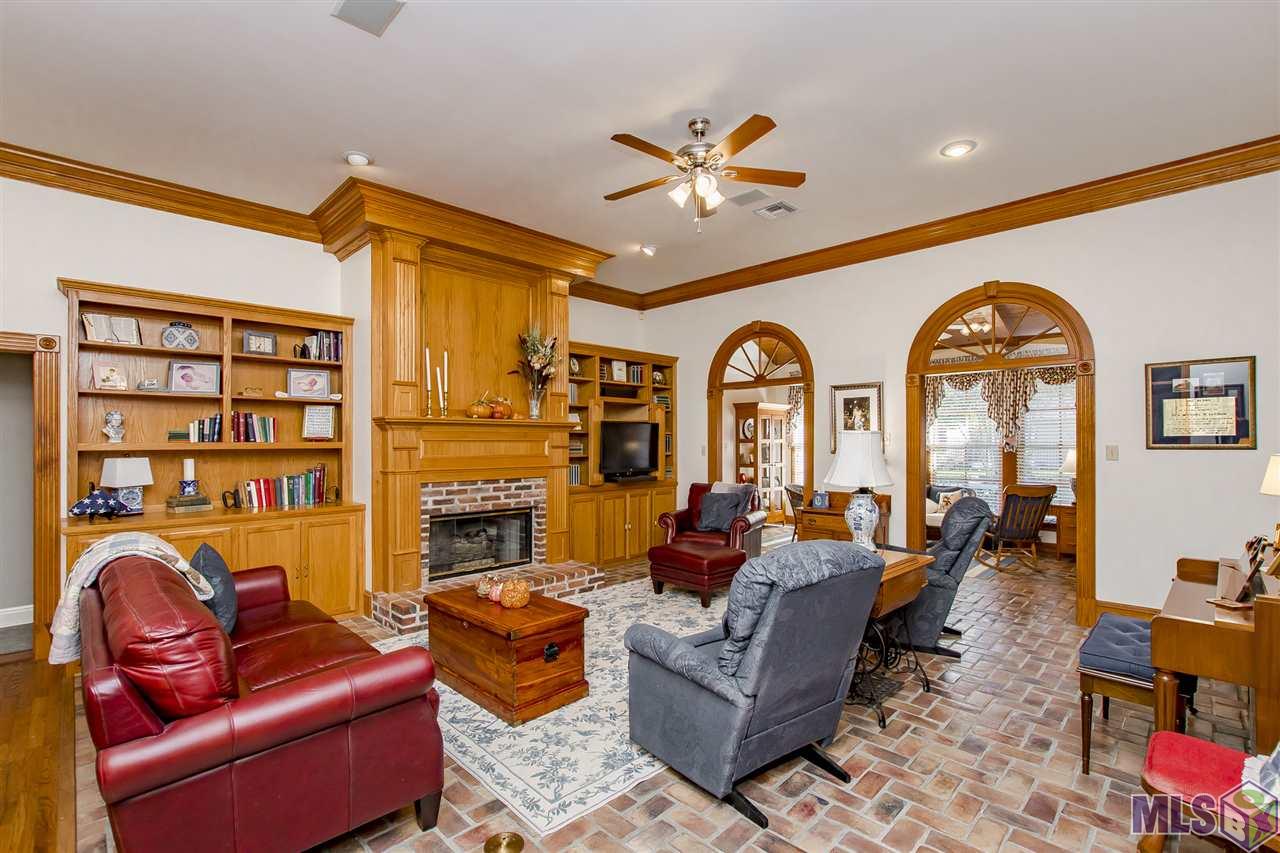 1631 Heatherview Court Baton Rouge, LA 70815 - Photo 10 of 42 Gallery Image 10