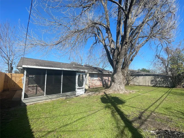 $1,895 | 9011 Alcott Drive, Houston, TX 77080