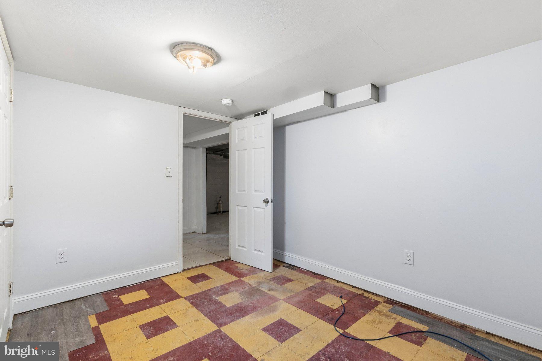 7906 Hillendale Road Parkville, MD 21234 - Photo 28 of 35 Gallery Image 28