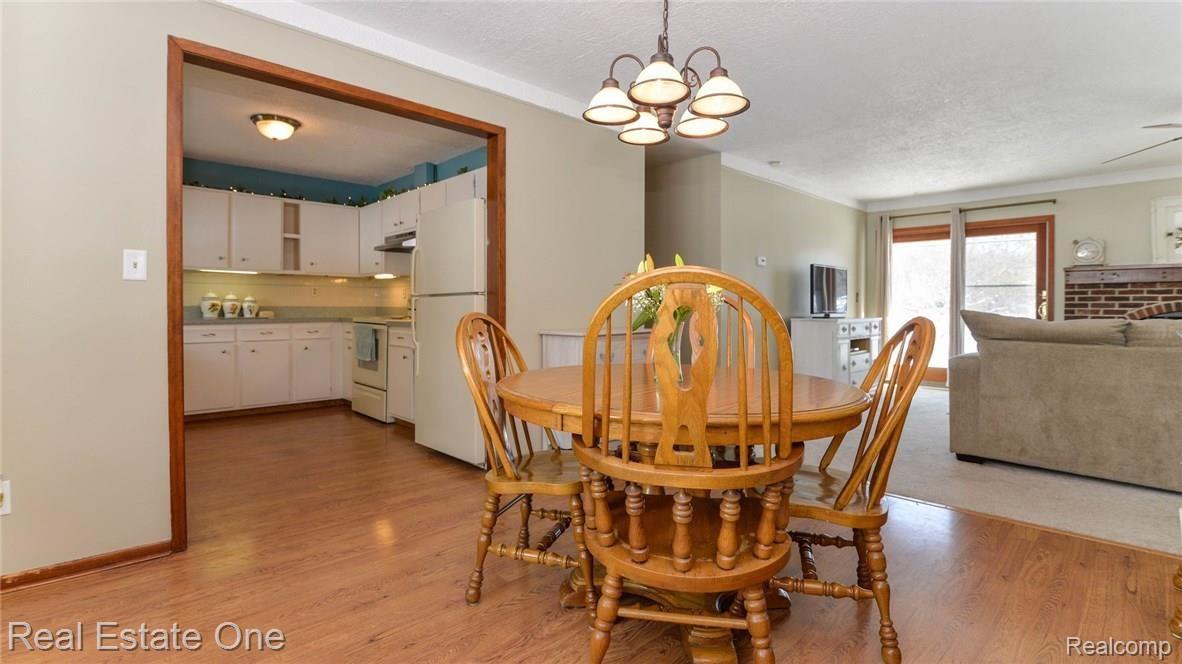 7901 Pinckney Road Pinckney, MI 48169 - Photo 11 of 42 12_5.jpg