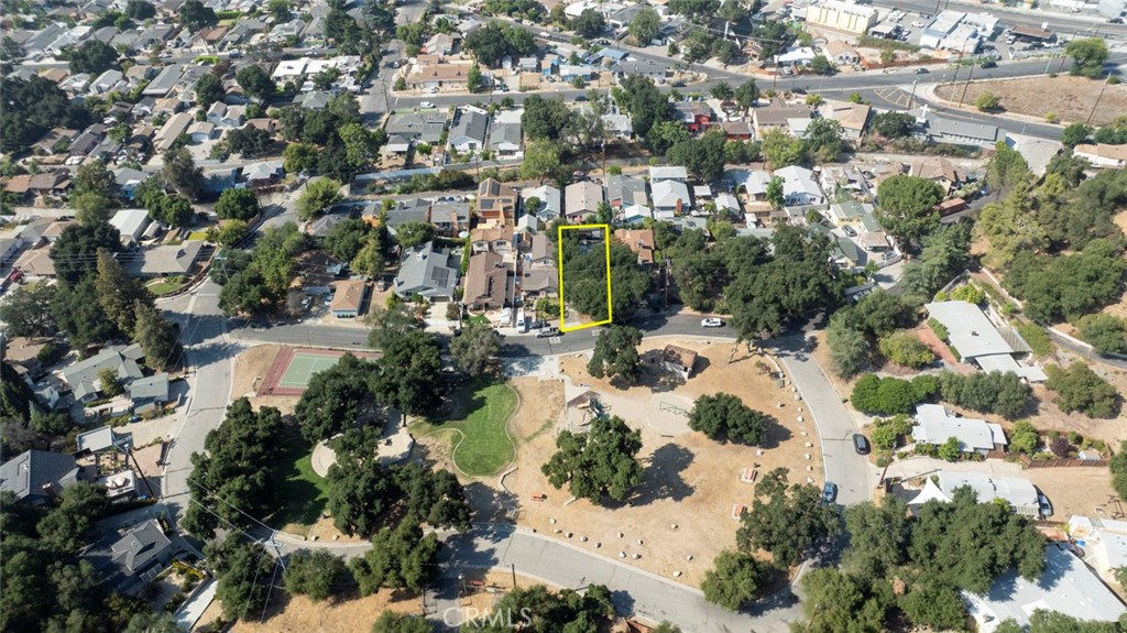 7553 McGroarty Street Tujunga, CA 91042 - Photo 36 of 38 an aerial view of residential houses with outdoor space