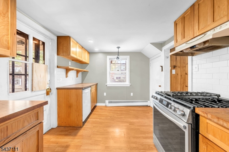 529 Green Pond Road Rockaway, NJ 07866 - Photo 2 of 15