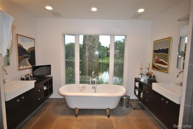 32535 Scottsdale Road Farmington, MI 48334 - Photo 10 of 19 Scottsdale Master Bath