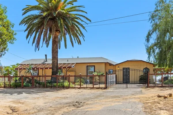 $3,500 | 1716 Cedar Street, Ramona, CA 92065