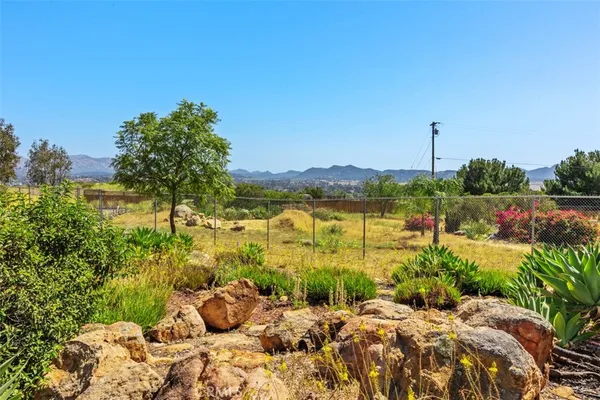 $3,500 | 1716 Cedar Street, Ramona, CA 92065