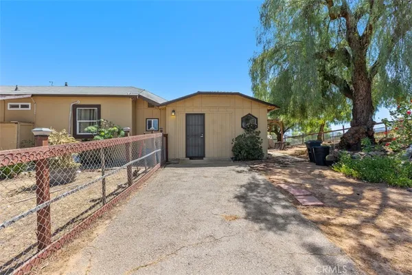 $3,500 | 1716 Cedar Street, Ramona, CA 92065