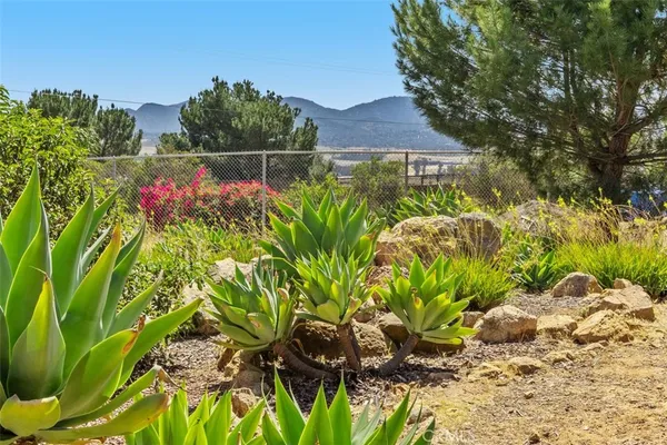 $3,500 | 1716 Cedar Street, Ramona, CA 92065