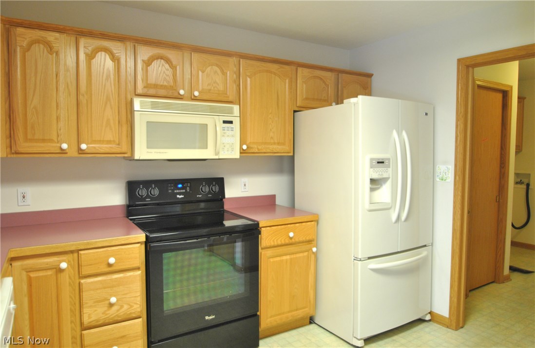 3624 Durham Road Norton, OH 44203 - Photo 7 of 16 Gallery Image 7