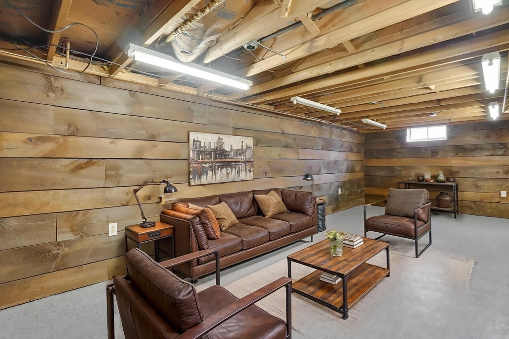 142 Louis Road Springfield, MA 01118 - Photo 32 of 40 Gallery Image 32