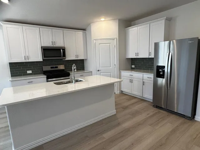 $2,400 | 1362 Los Olmos Lane, Crandall, TX 75114