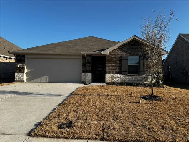 $2,400 | 1362 Los Olmos Lane, Crandall, TX 75114