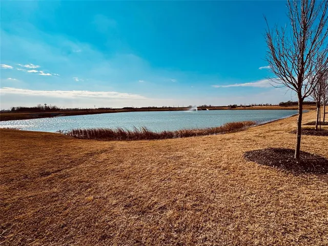 $2,400 | 1362 Los Olmos Lane, Crandall, TX 75114